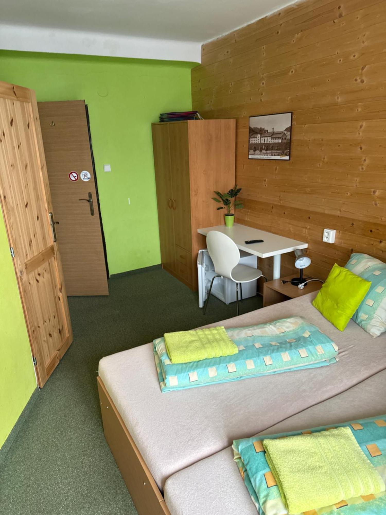 Hotel Zatisi Janske Lazne Ruang foto