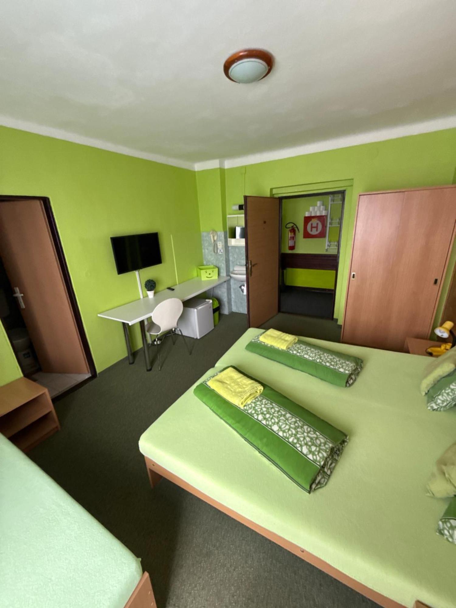 Hotel Zatisi Janske Lazne Ruang foto